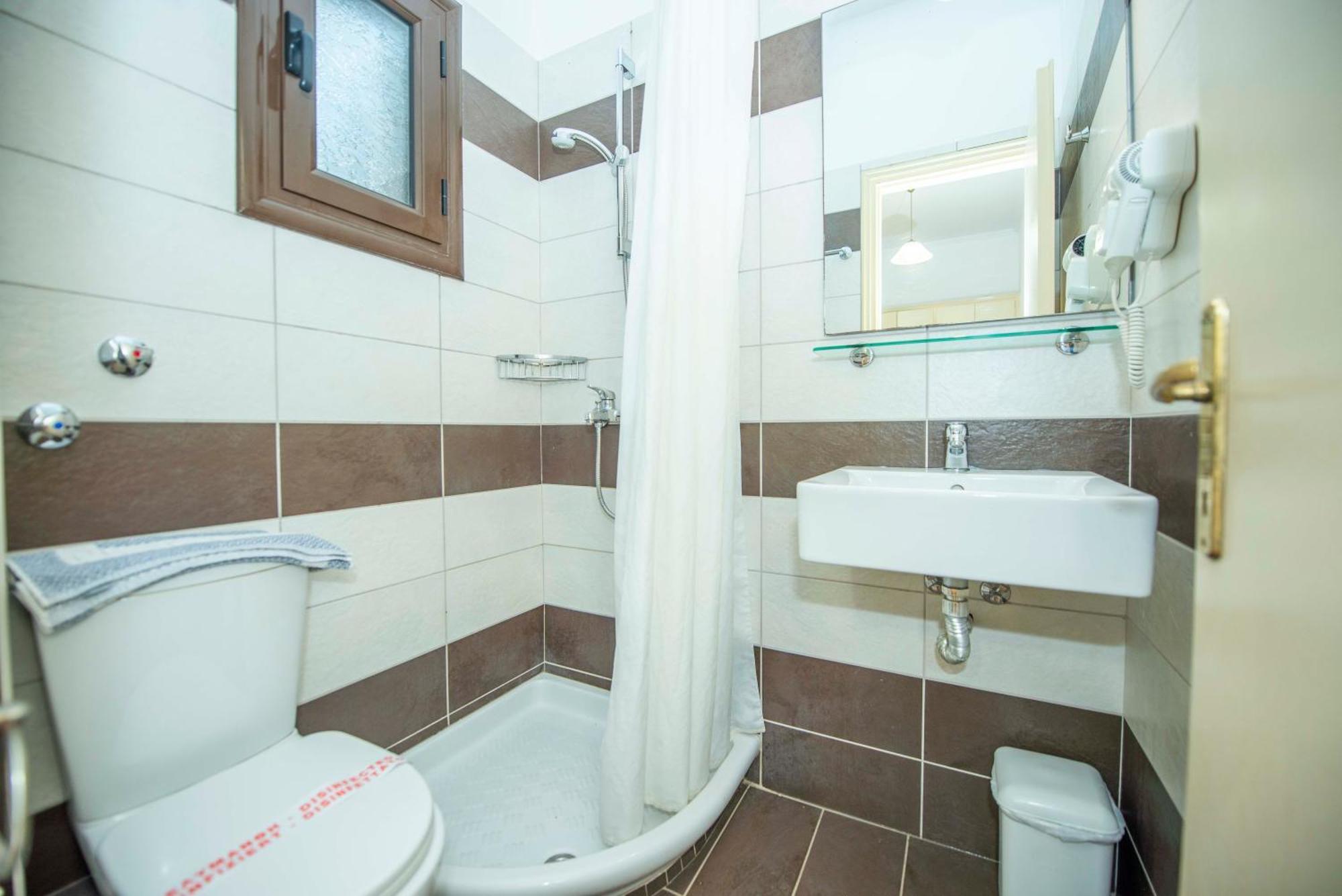 Fiona Apartments Roda  Zewnętrze zdjęcie