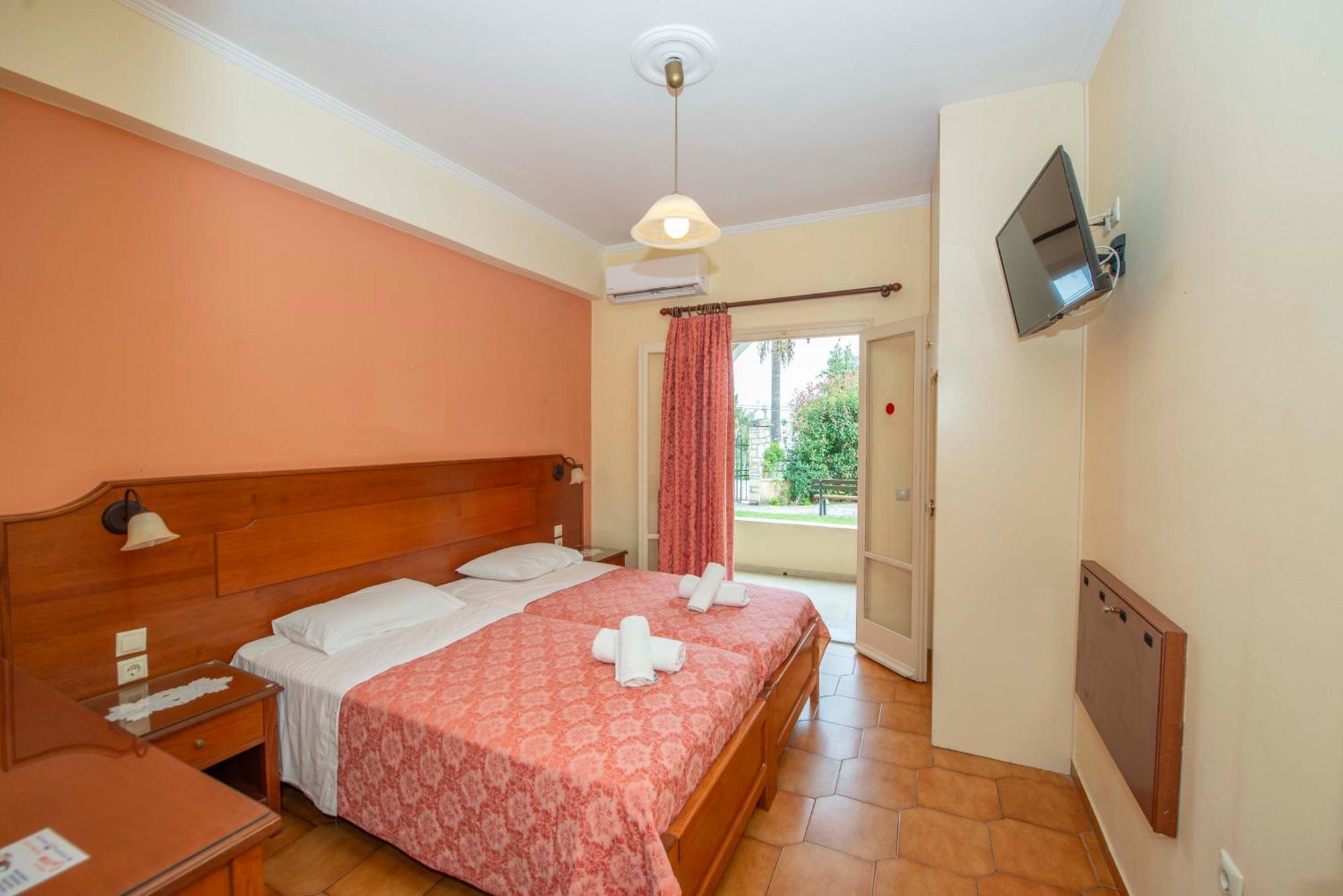 Fiona Apartments Roda  Zewnętrze zdjęcie