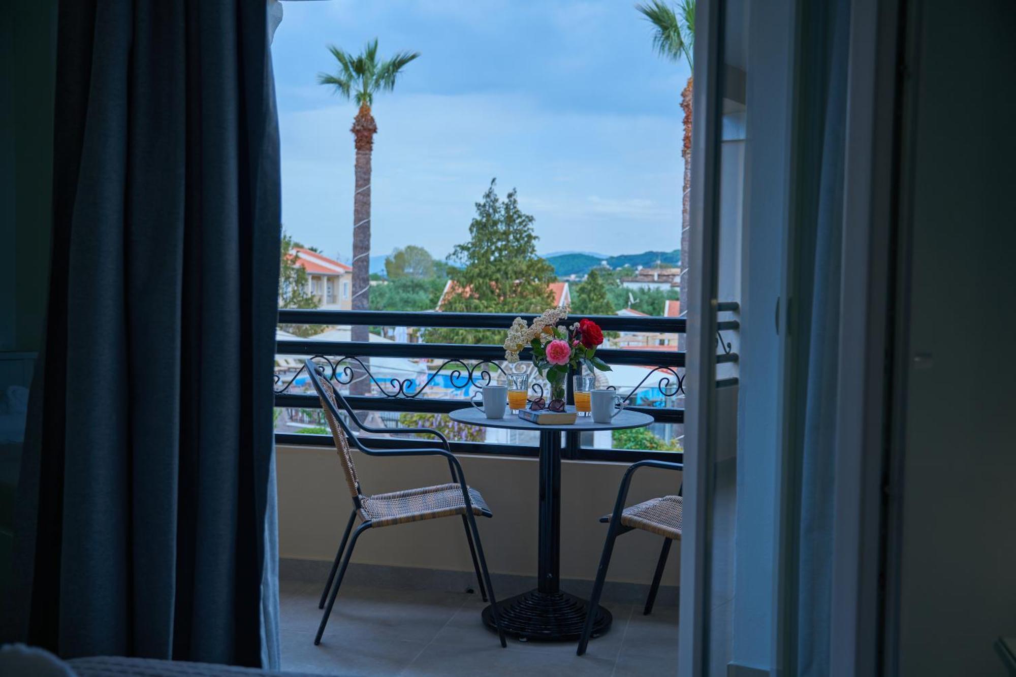 Fiona Apartments Roda  Zewnętrze zdjęcie