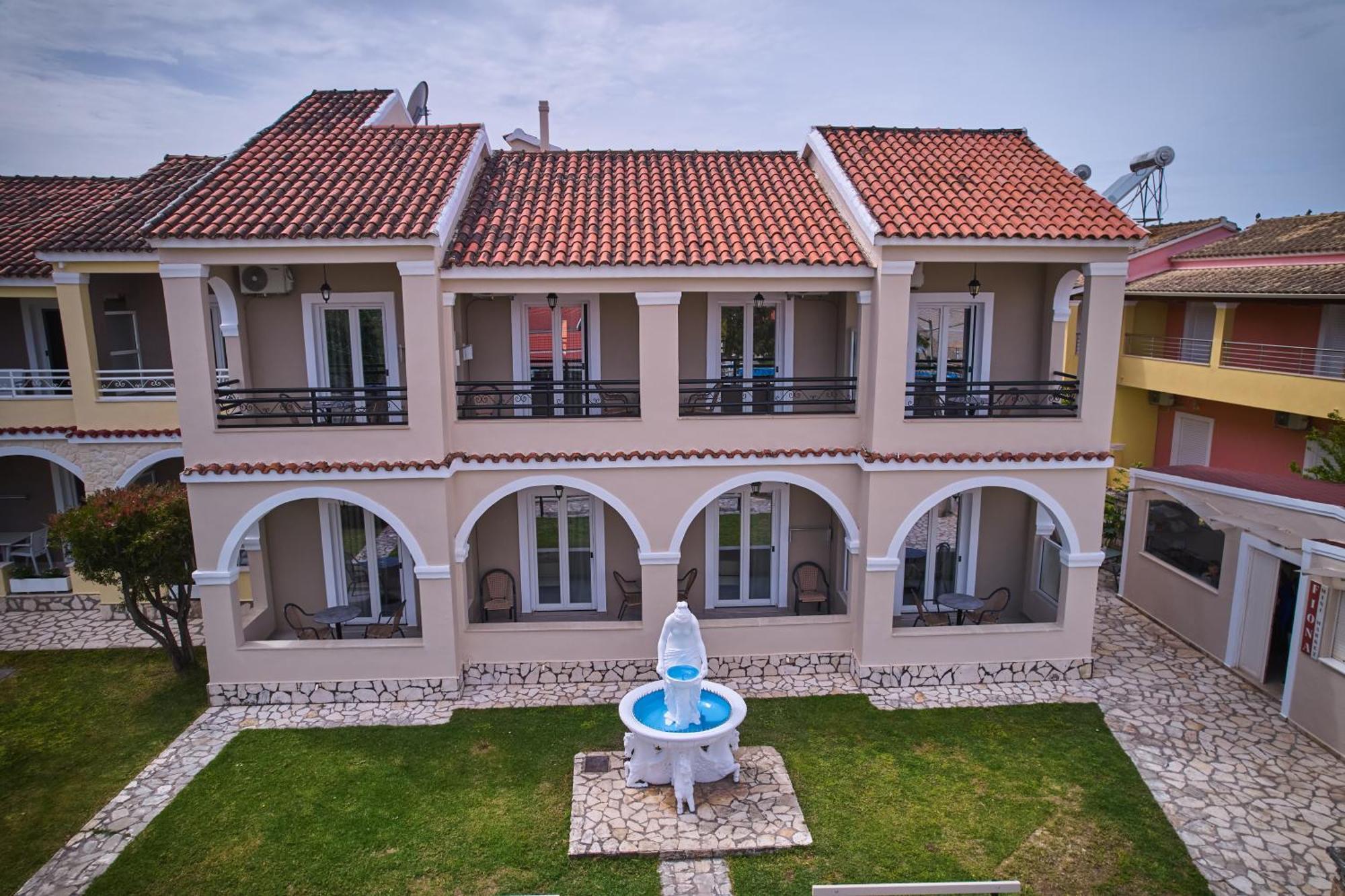Fiona Apartments Roda  Zewnętrze zdjęcie