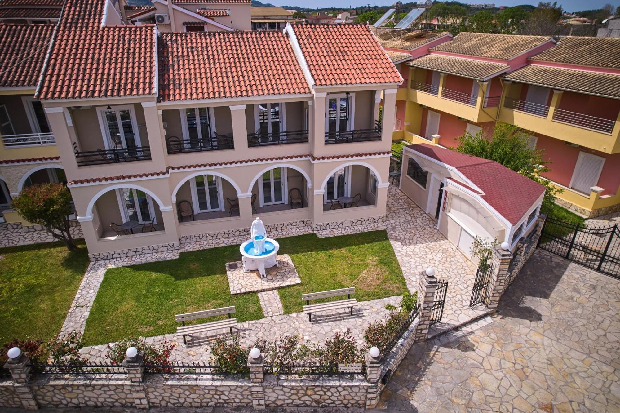 Fiona Apartments Roda  Zewnętrze zdjęcie