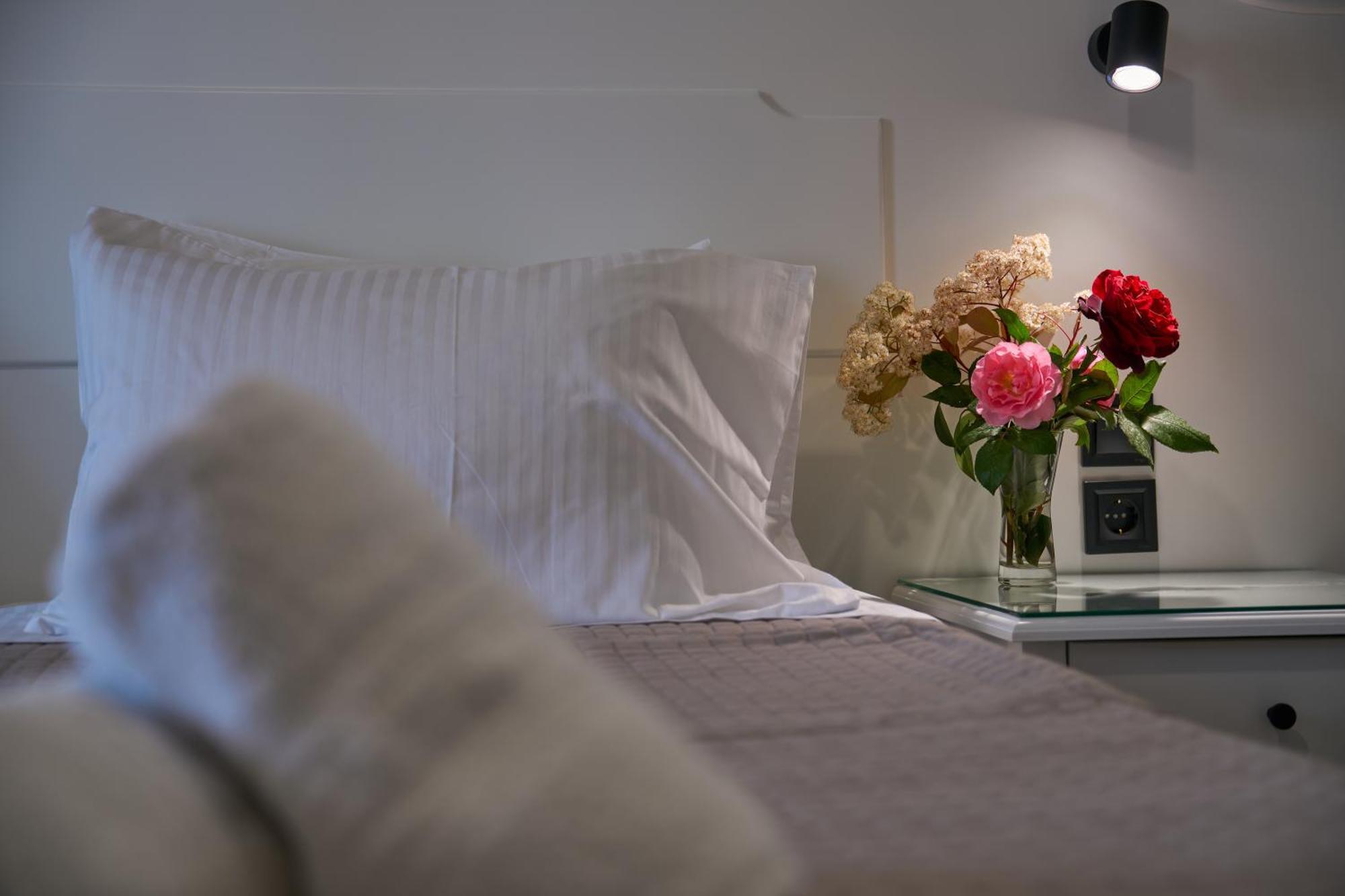 Fiona Apartments Roda  Zewnętrze zdjęcie